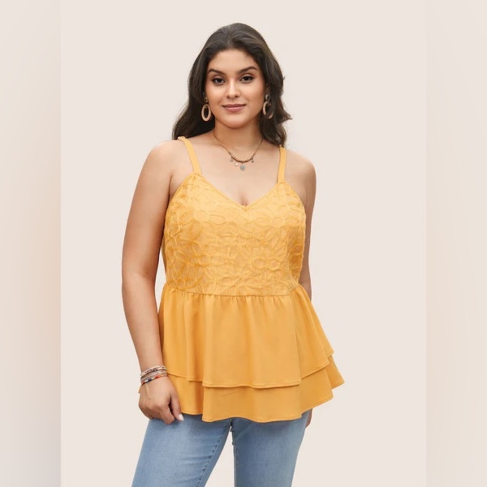 BLOOMCHIC V Neck Floral Texture Ruffle Embroidered Peplum Layered Cami Top 14-16